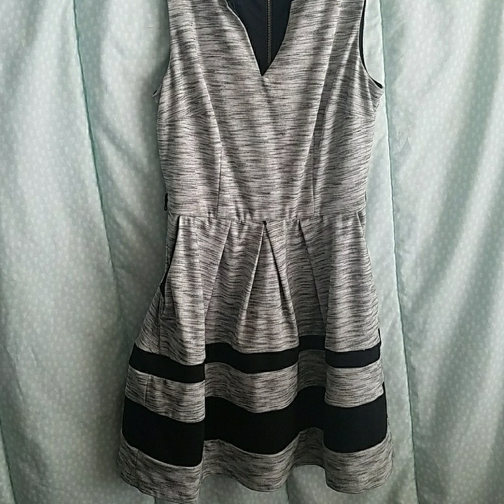 Dress with pockets